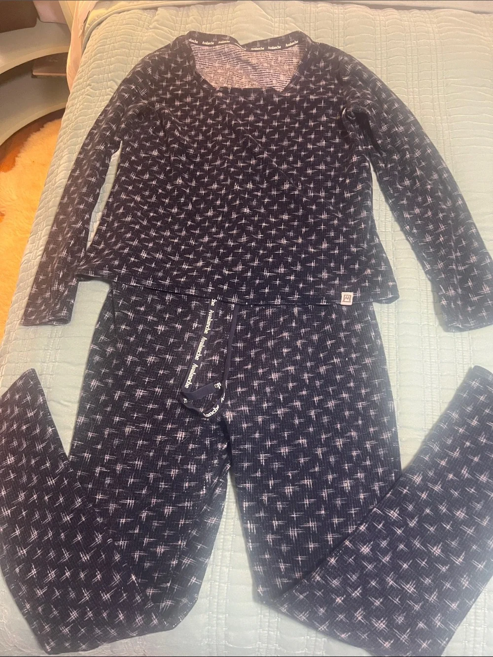Women’s Long Sleeve Navy Star-Print Pajama Set